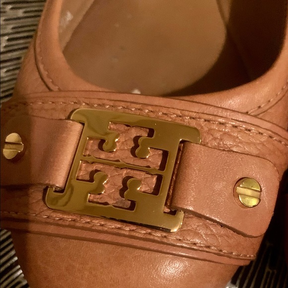 Tory Burch ❤️ tan logo flats 7 1/2 M - Picture 5 of 6